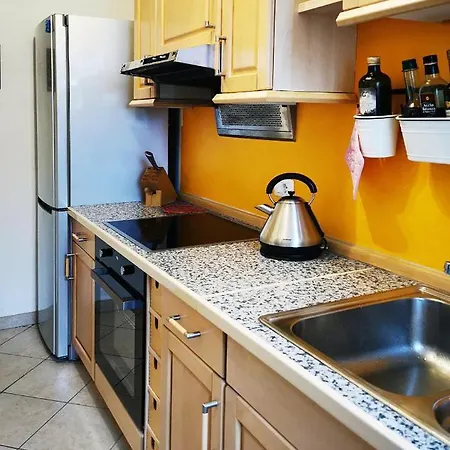 Casa Rustica Con Giardino Caprino Veronese