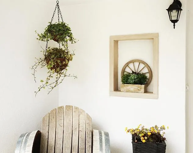 Casa Rustica Con Giardino بيت للعطل