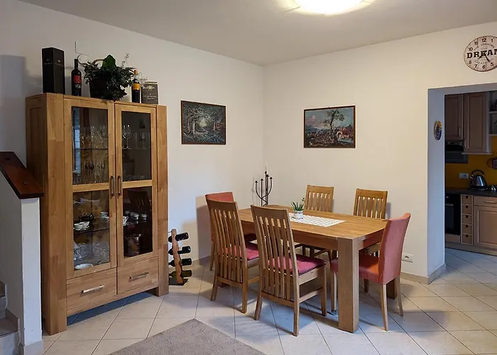 Casa Rustica Con Giardino Nyaraló Caprino Veronese