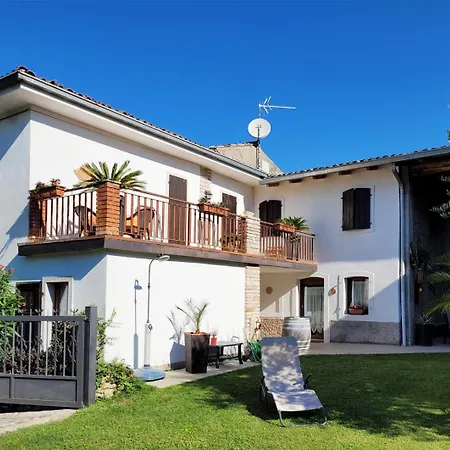 Casa Rustica Con Giardino Casa vacanze